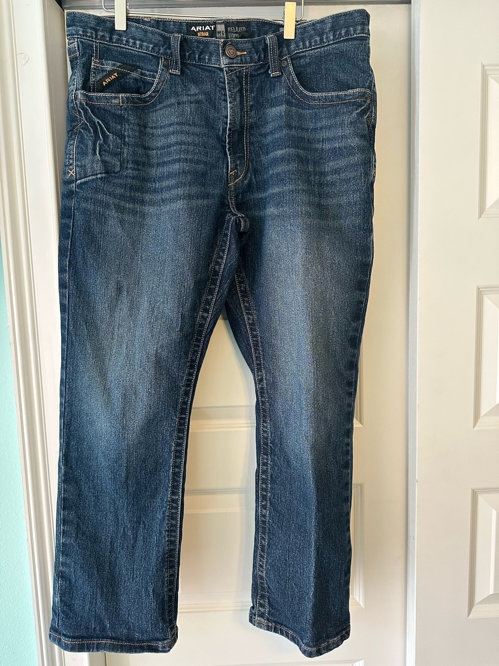 ARIAT Jeans Rebar M4 Mens 36x30 Relaxed Boot Denim Dark Wash Distressed Workwear